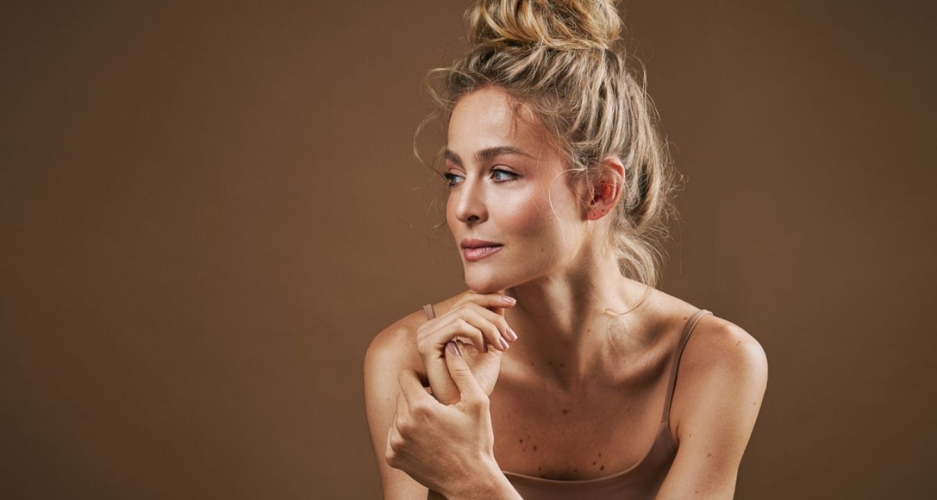 Editorial fashion photography and celebrity portraiture for international magazines and lifestyle brands.