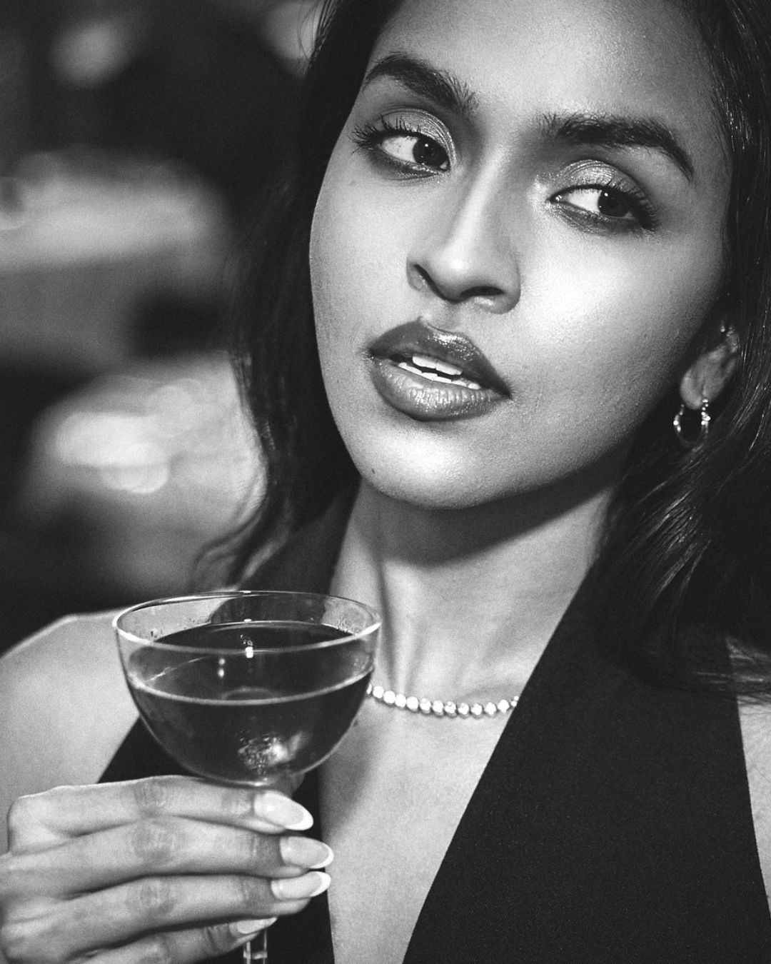 Visual storytelling and branding photography for high-end jewelry and luxury craftsmanship.