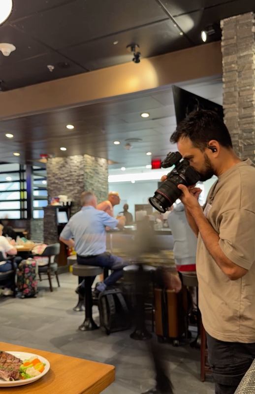 Luis Cano capturing award-winning gastronomic photography and luxury restaurant atmosphere with professional lighting and styling.