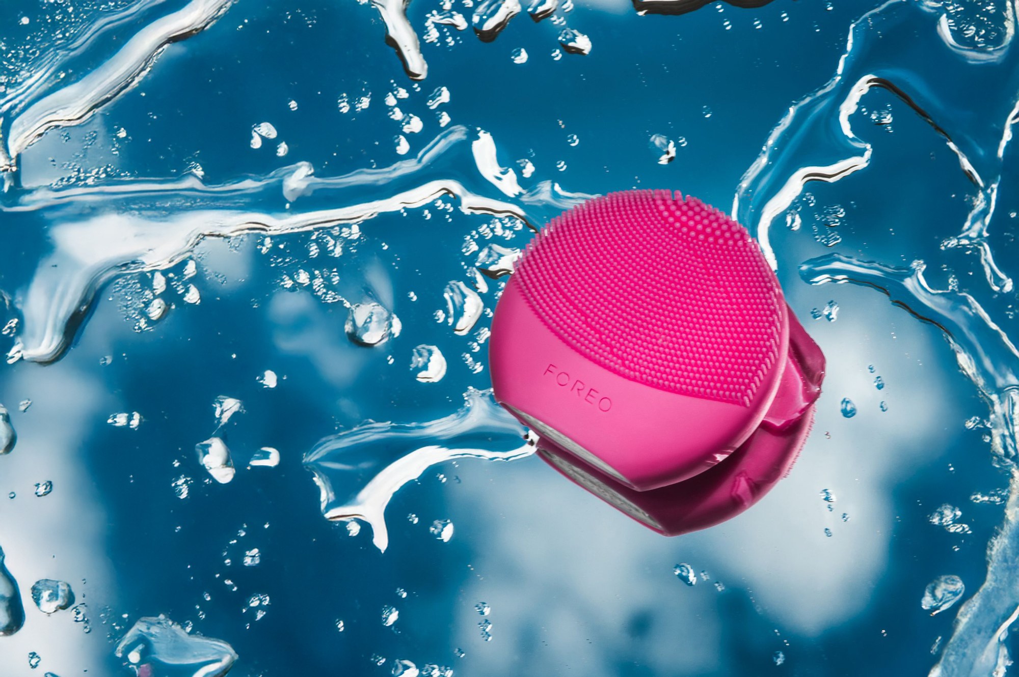 Product photography Miami — Foreo beauty device campaign by Luis Cano commercial photographer