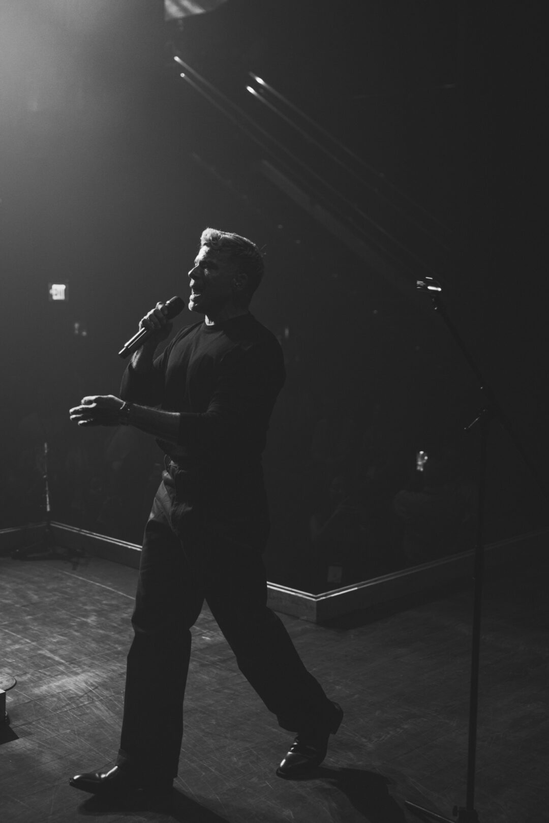 Live entertainment photography of Pedro Capo performing at a private Mastercard event in Miami Beach with 360-degree stage perspectives.