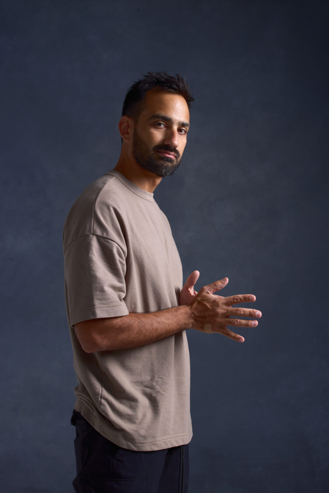 uis Cano leading a commercial advertising photoshoot with high-end lighting and professional art direction in Miami.