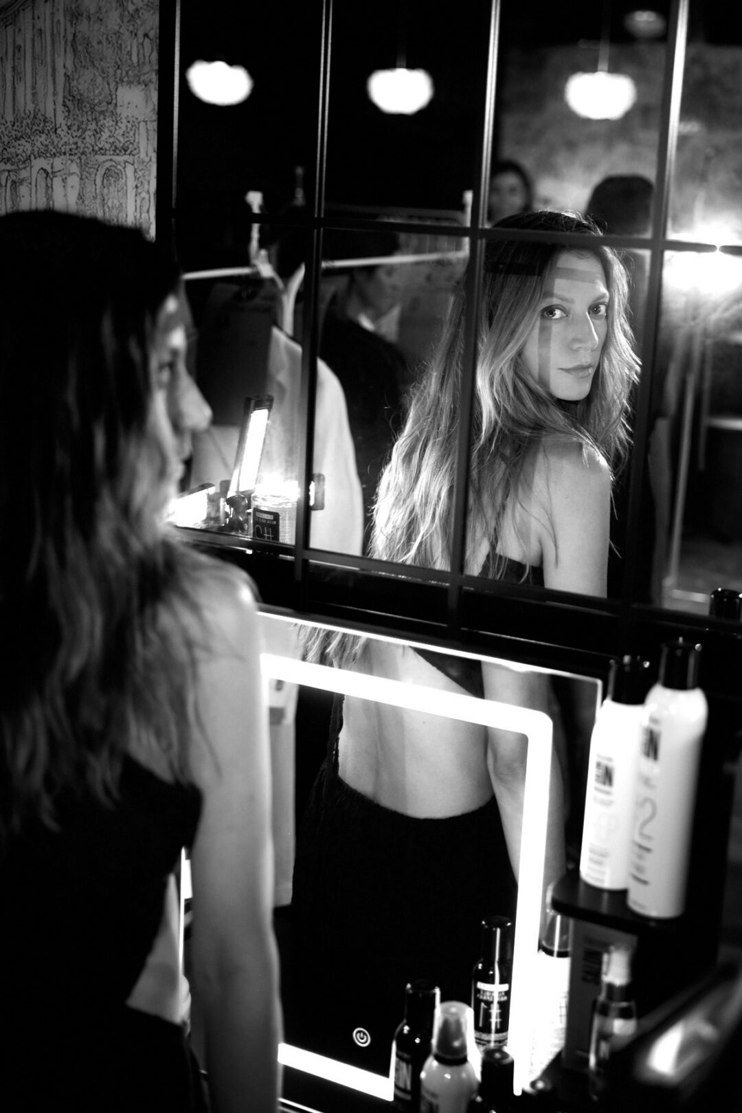 Comprehensive visual production for the 3rd edition of Colombiamoda in Miami. Complete multi-perspective coverage of runway shows, retail pop-ups, and luxury brand activations. Led by Luis Cano with a specialized multimedia crew.