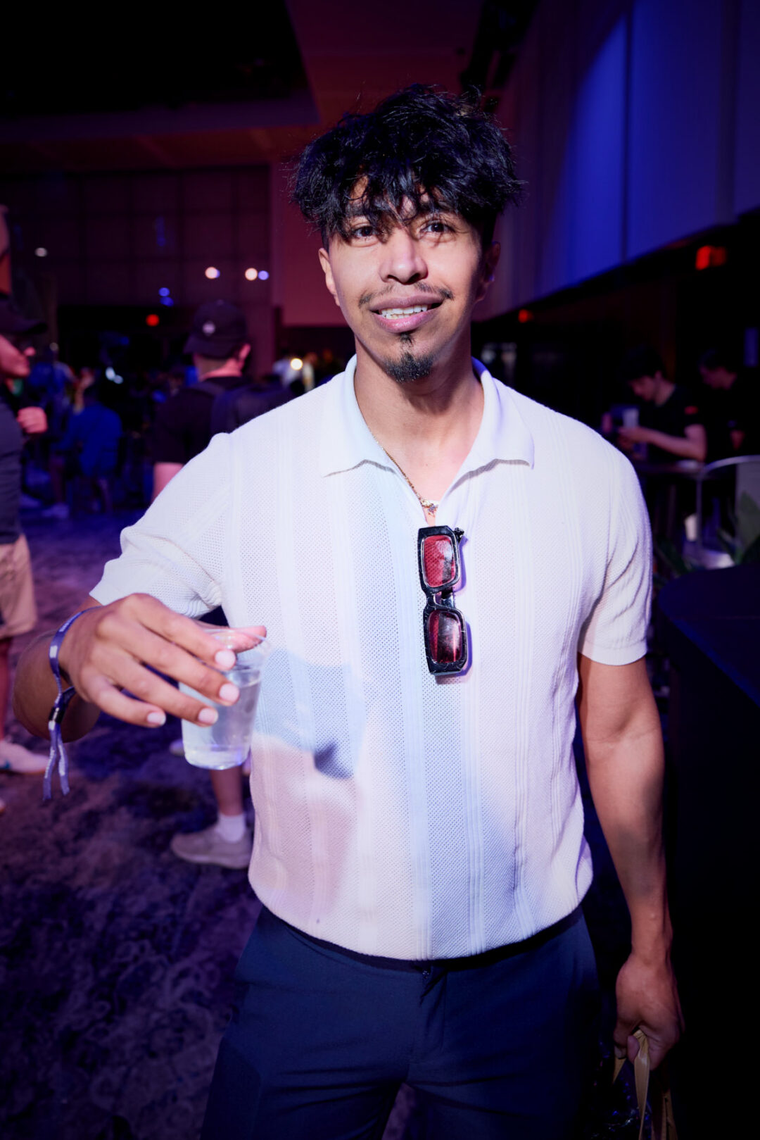Comprehensive multi-day event photography for Solana Miami. High-speed digital tech workflow and real-time delivery by a professional team led by Luis Cano. Professional event photography for Solana Miami by Luis Cano and TAMZ Agency, featuring high-end tech branding, real-time digital tech workflow, and executive networking.