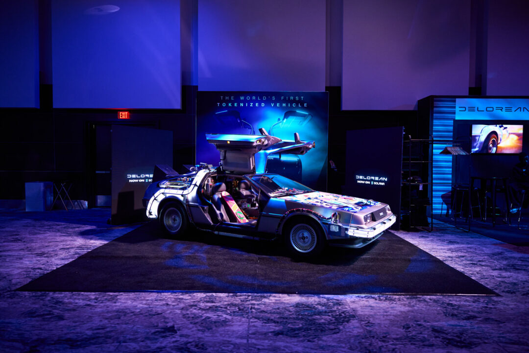 Comprehensive multi-day event photography for Solana Miami. High-speed digital tech workflow and real-time delivery by a professional team led by Luis Cano. Solana Miami branding and visual identity photography with vibrant blue lighting by Luis Cano.