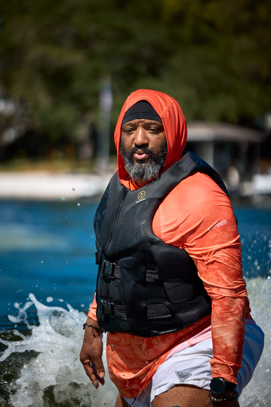 Action and documentary visual production for the Wake for Warriors (W4W) foundation. Capturing wounded veterans and their families experiencing therapeutic water sports, wakeboarding, and wake surfing as pathways to emotional and physical healing. Shot by Luis Cano. High-speed action sports photography of wounded veterans wake surfing at a Wake for Warriors therapeutic event, shot by Luis Cano.