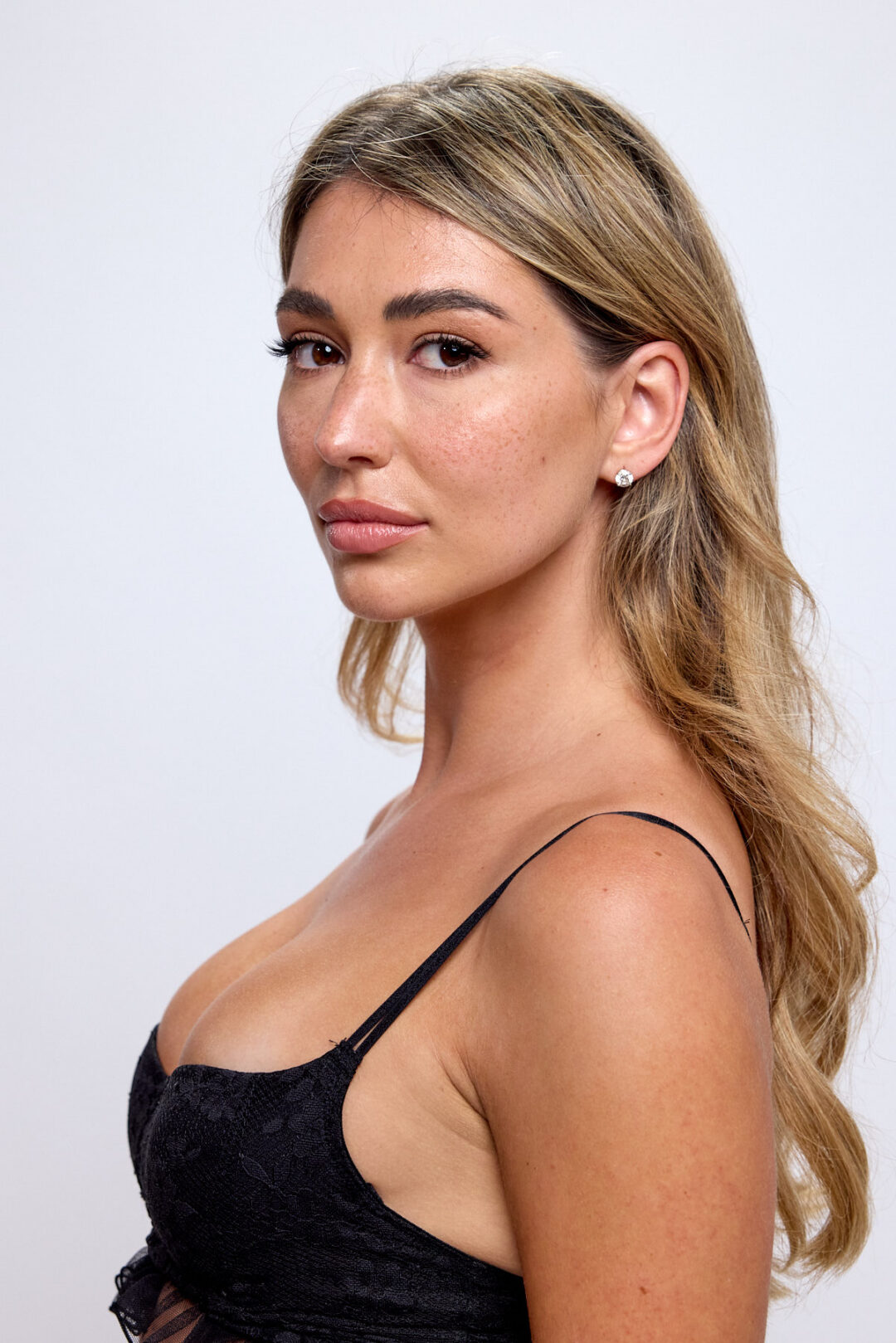 Comprehensive commercial visual production for the official Miami stop of the Victorias Secret Angels Among Us 2026 Casting Tour at Dadeland Mall. Complete multi-perspective coverage of runway evaluations and pre-screening areas, led by Luis Cano. Commercial runway photography of the Victorias Secret Angels Among Us casting tour evaluations in Miami by Luis Cano.
